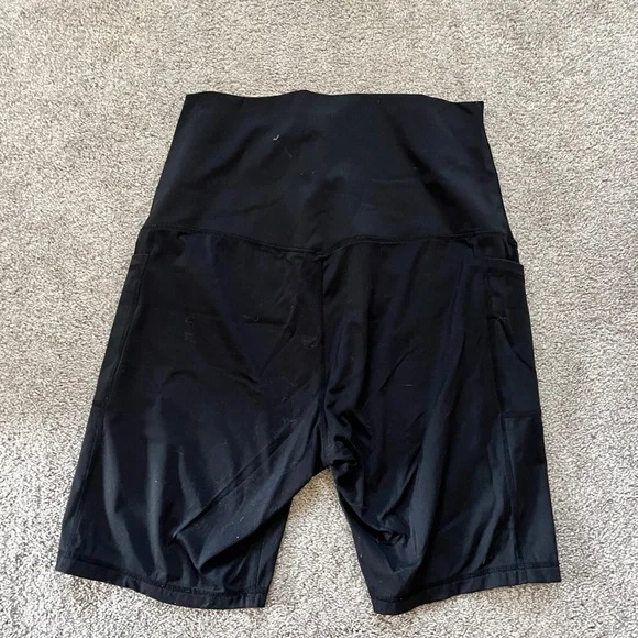 2 pairs of Maternity Black Shorts with Pocket - Picture 4 of 10